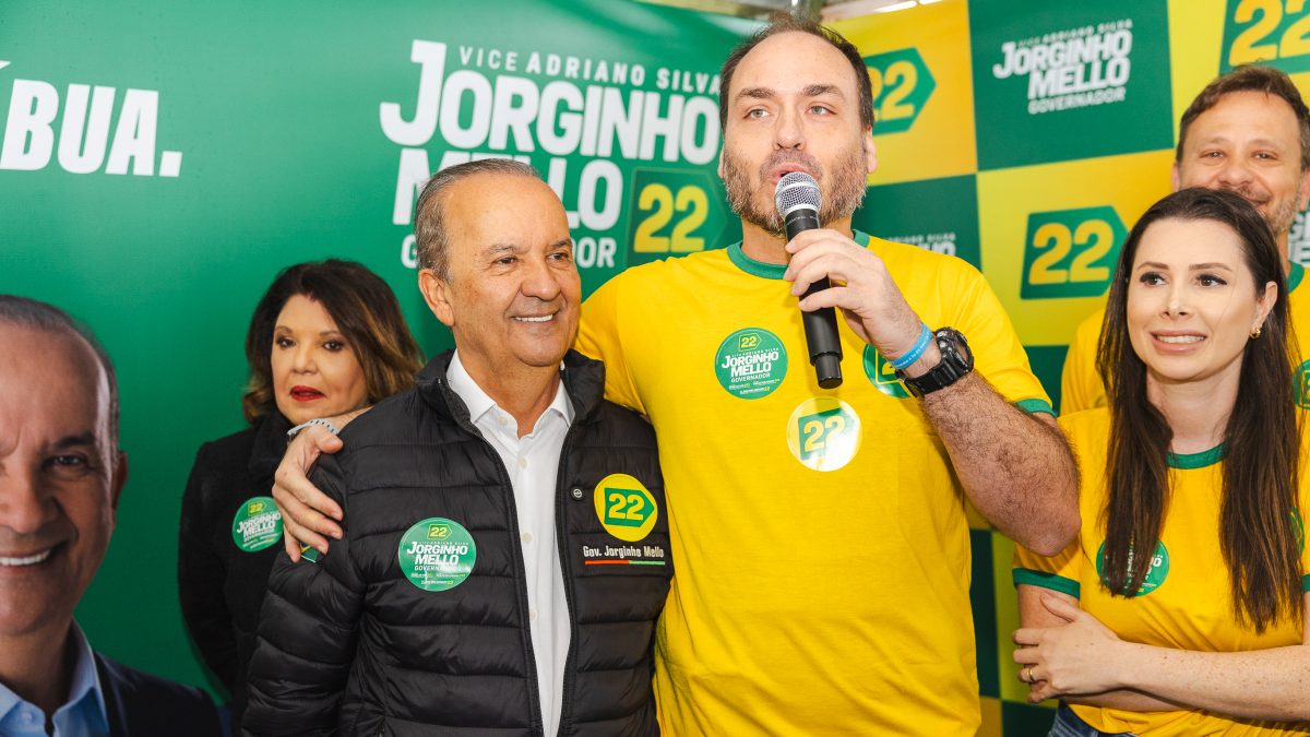 ‘Carlos Bolsonaro é um catarinense como os mais de 500 mil que vieram para SC’: diz Jorginho Mello durante sabatina