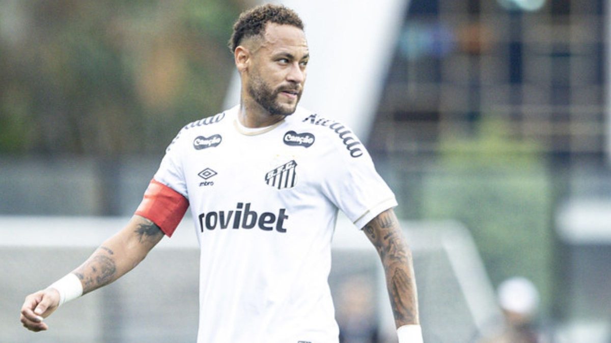 ‘Menino Ney’: ex-jogador da Seleção Brasileira vê ‘loucura’ de Thiago Mendes e defende o craque do Santos