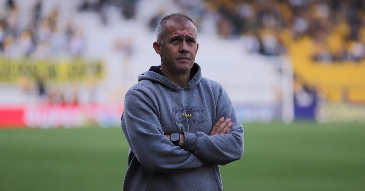 Sem quatro titulares, técnico do Criciúma terá que ‘quebrar a cabeça’ para jogo importante na Série B