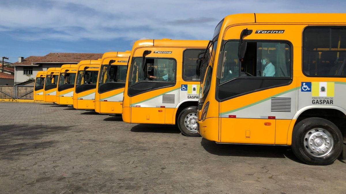 Trabalhadores entram em greve e transporte coletivo em cidade de SC corre risco de paralisação