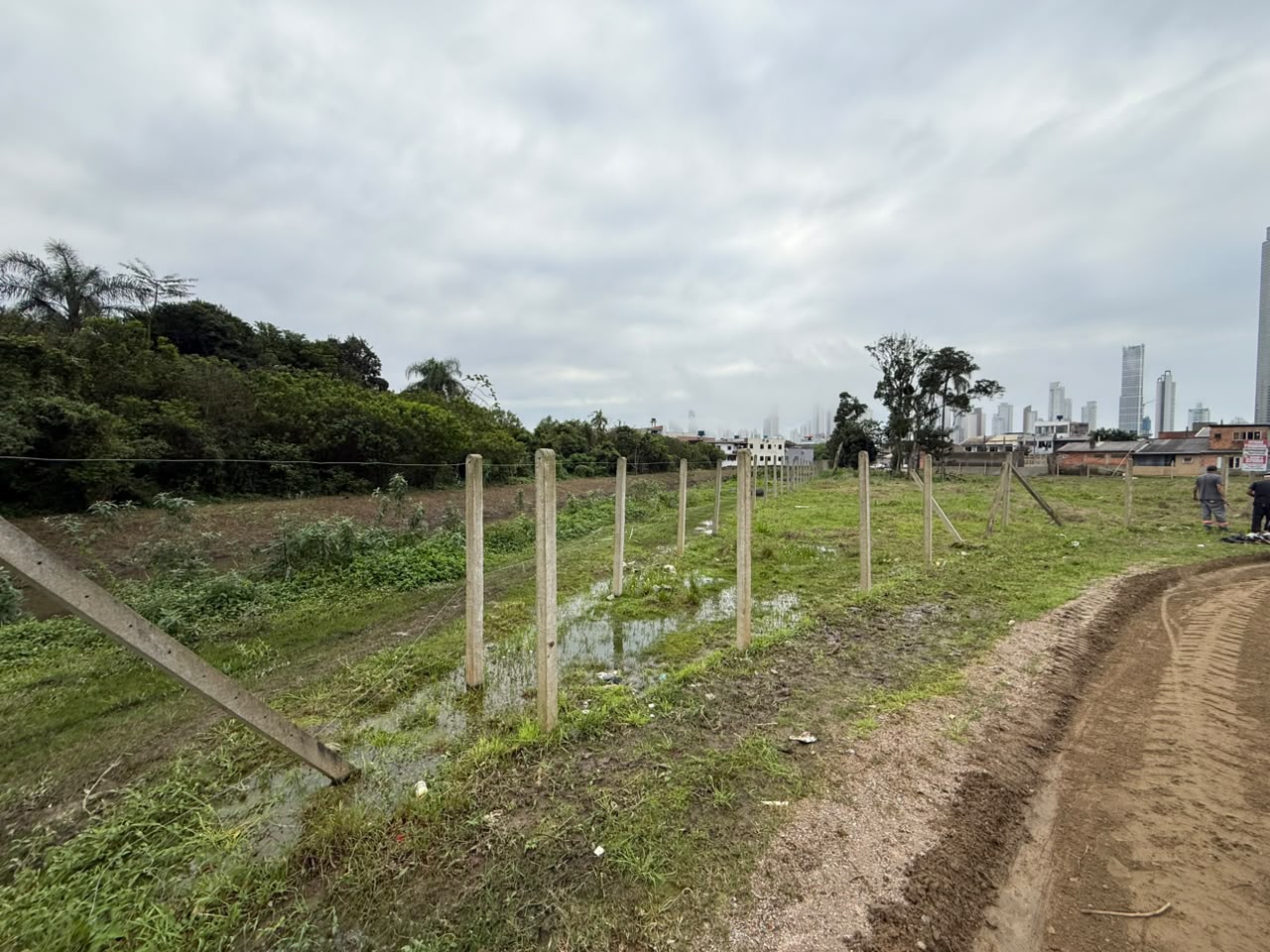Rua Amara Pereira Corrêa será interditada para montagem de canteiro de obras do desassoreamento do Rio das Ostras