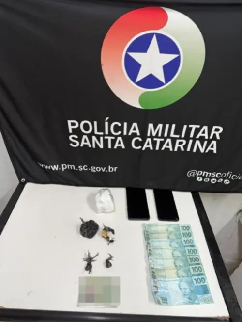Agressão contra esposa termina em prisão por tráfico de drogas no Azambuja
