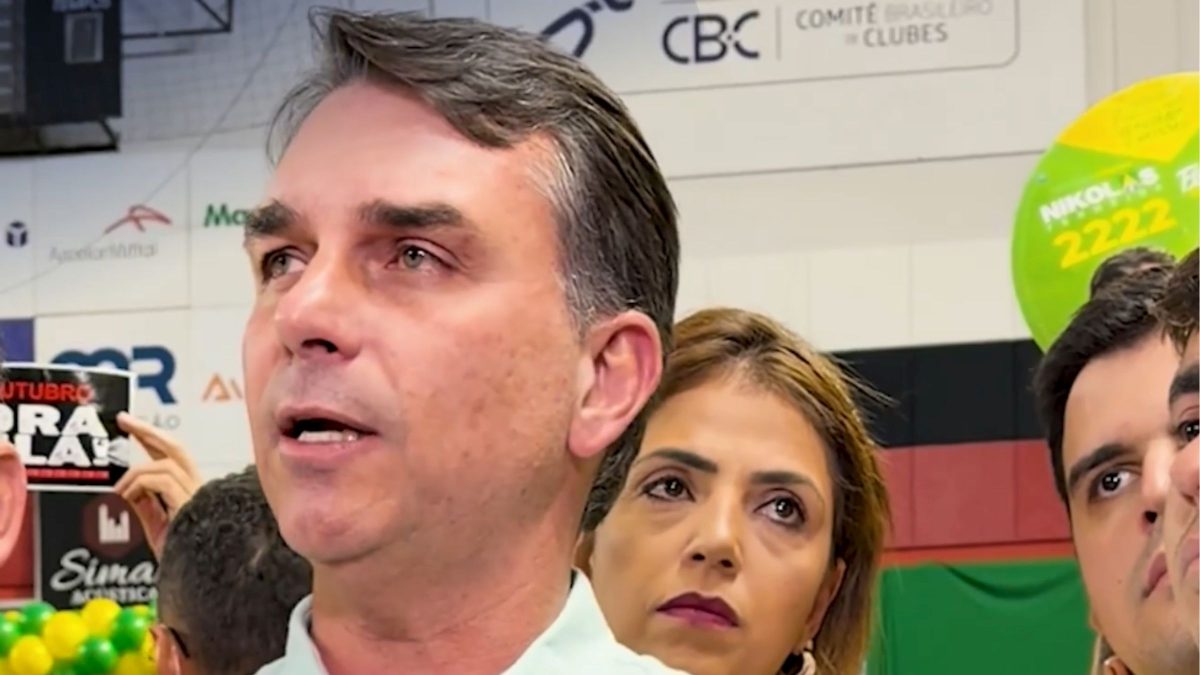 Risco de nova facada? Flávio Bolsonaro explica motivo para cancelar ida a Juiz de Fora nesta semana