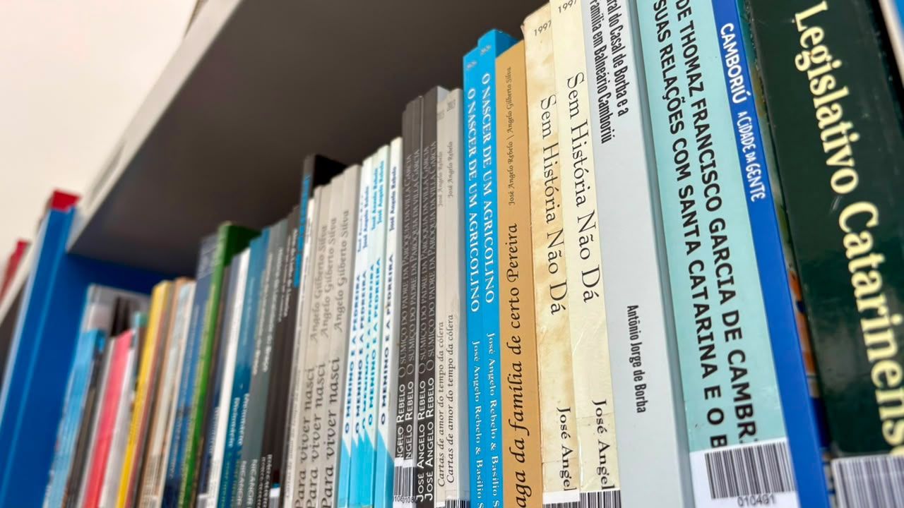 Camboriú: Biblioteca Municipal incentiva a leitura e recebe doações de livros