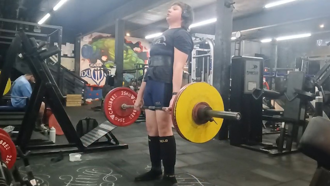 Jovem de Blumenau é Campeão Brasileiro de Powerlifting aos 13 Anos | Rumo ao Mundial na Polônia!