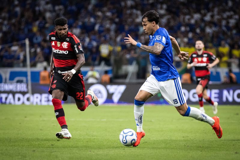 Flamengo e Cruzeiro decidem vaga nas quartas no Maracanã
