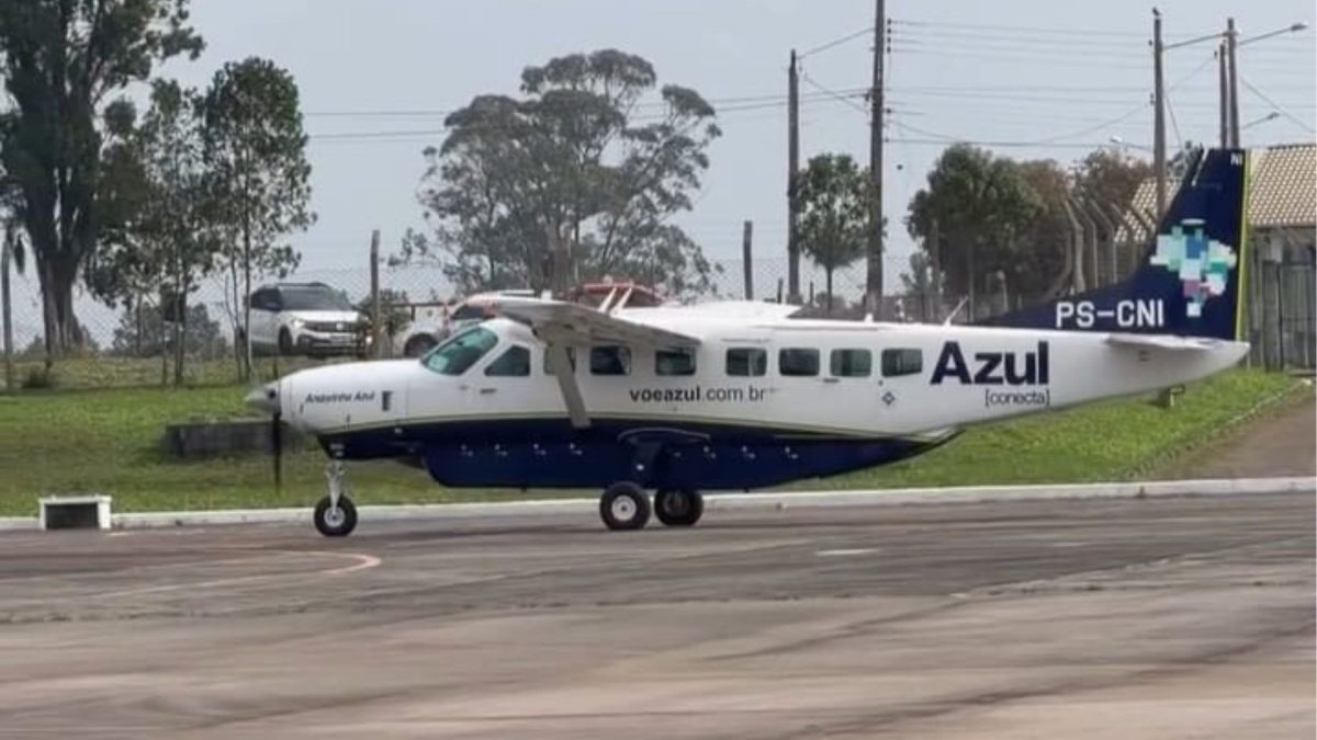 Avião que ligará interior de SC à Capital a partir de R$ 315 pousa no Sul do Estado antes do início da operação