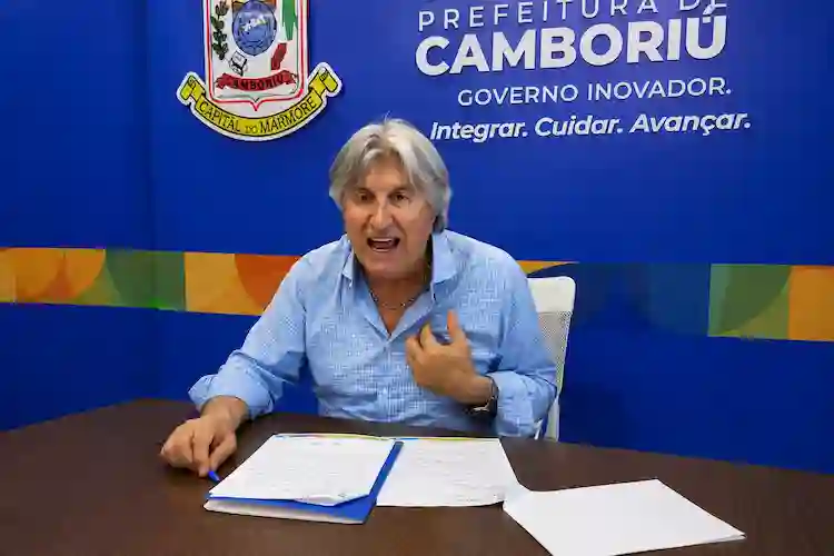 Prefeito de Camboriú dá 30 dias para vereadores indicarem local de subestação de esgoto