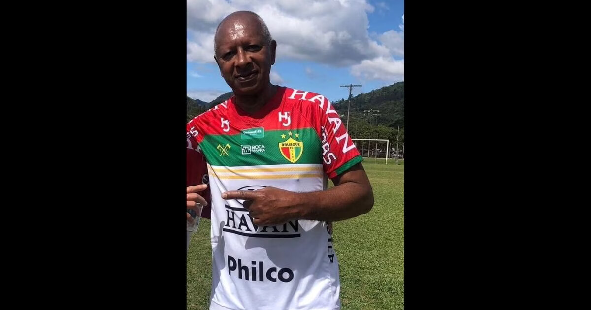Jogador conhecido no futebol veterano de Brusque morre aos 61 anos