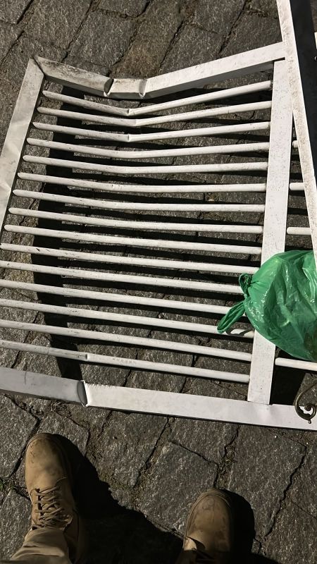 Homem é preso ao carregar portão furtado pelas ruas do Imaruí