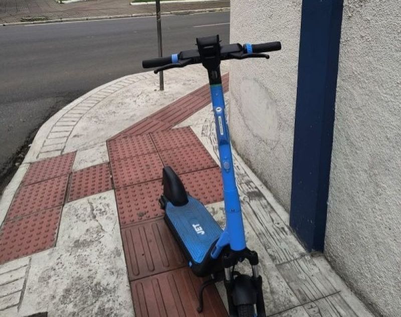 O que mais atrapalha quem anda a pé em Itajaí?