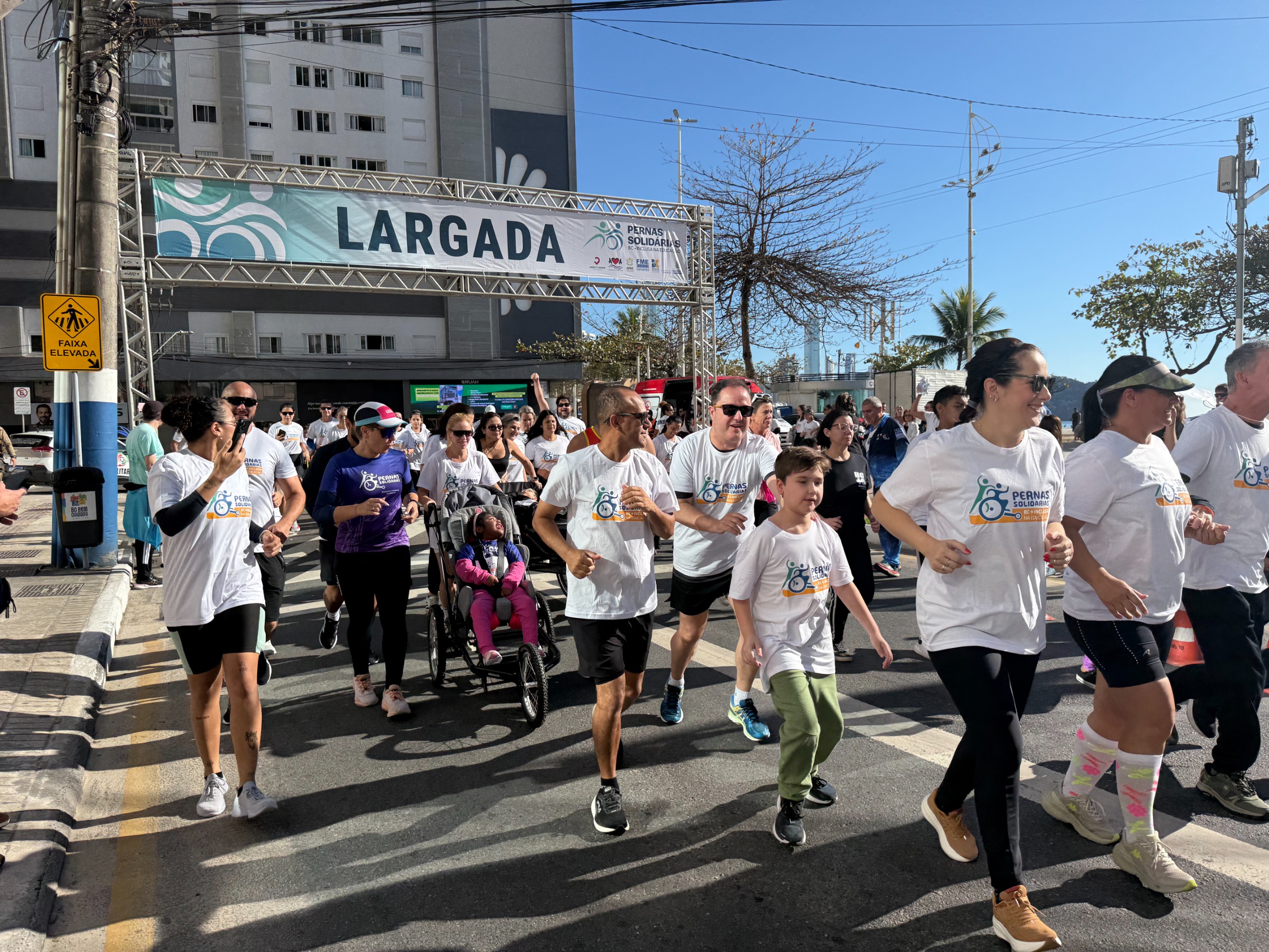 2ª edição do BC + Inclusa na Educação reúne participantes e voluntários em corrida pela inclusão
