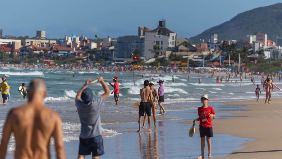 Florianópolis mira gasto de R$ 660 por dia de turistas chilenos e amplia voos diretos para atrair mais viagens curtas ao longo do ano no Estado