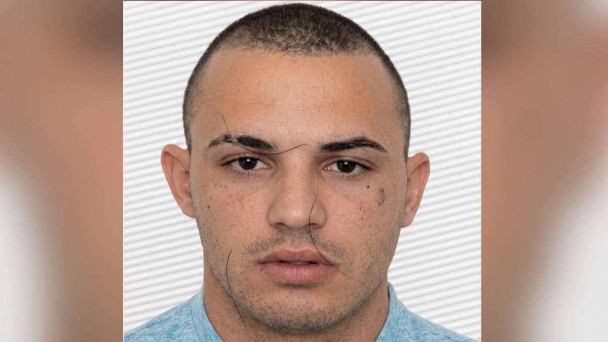 Membro do PGC tenta fugir entre muros e casas, atira contra policiais e acaba morto durante confronto em cidade de SC