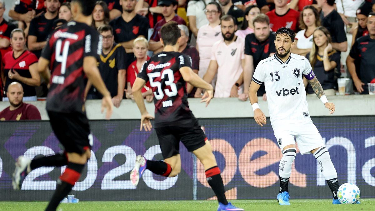 Botafogo x Athletico-PR: onde assistir à transmissão ao vivo, horário e escalações pelo Brasileirão