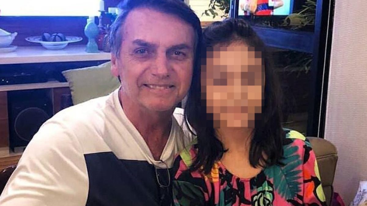Defesa de Jair Bolsonaro pede ao STF autorização para filha do ex-presidente receber aulas particulares