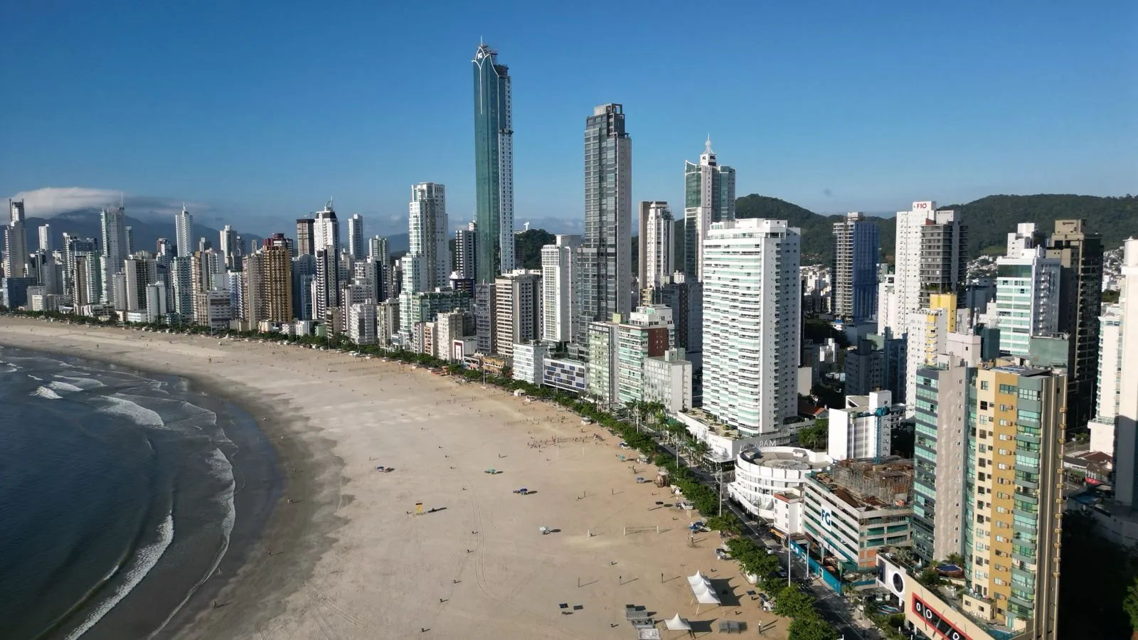 Praia Central registra melhor índice de balneabilidade dos últimos quatro anos | G1