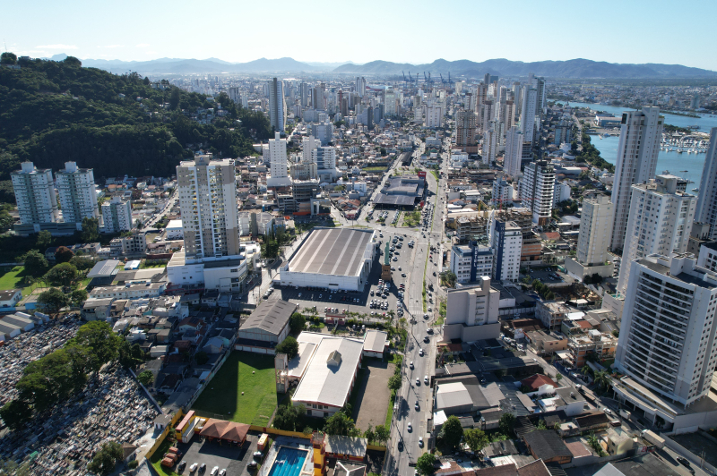 Semana começa com frio e deve terminar com chuva na região de Itajaí