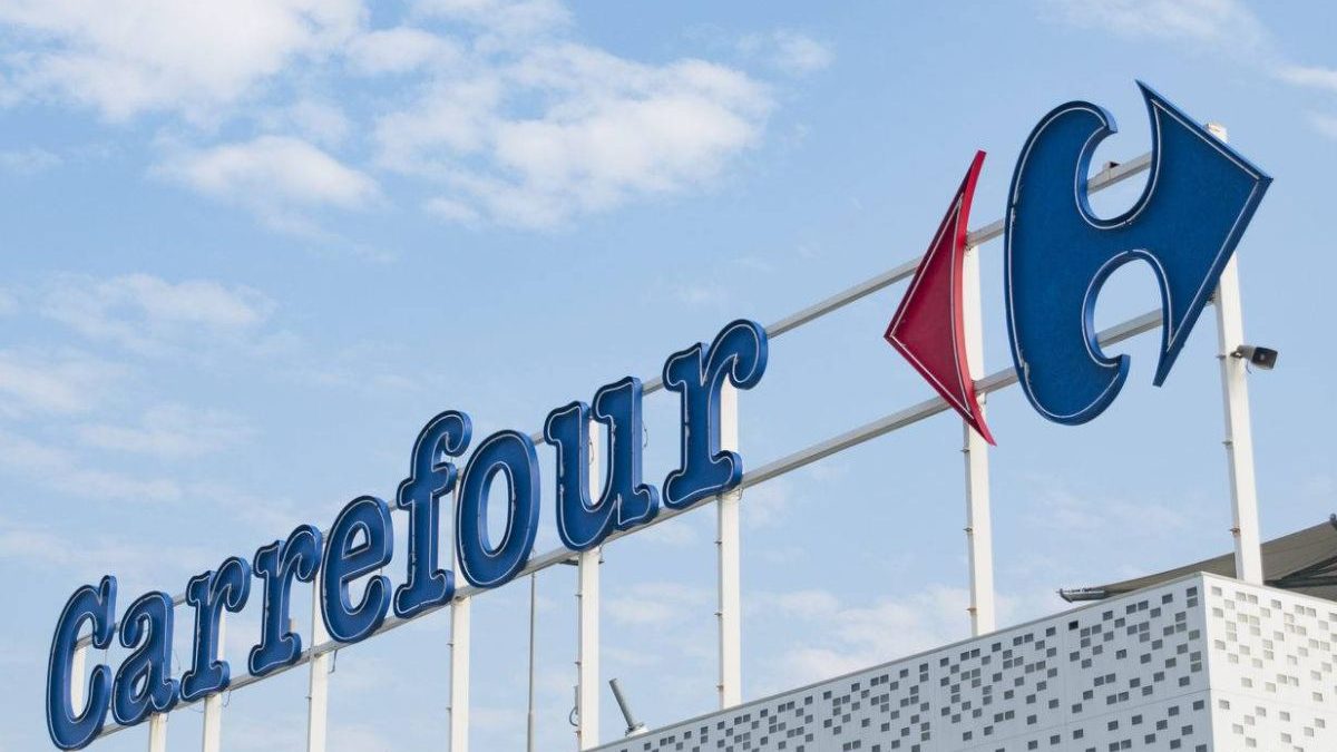 Carrefour se torna pioneiro no combate ao racismo dentro de lojas e supermercados: 'Papel vital nessa luta'