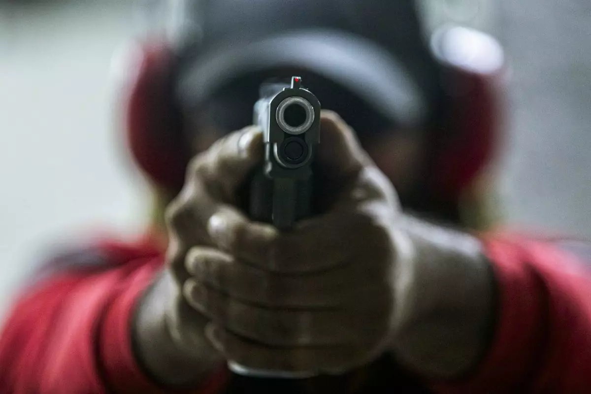 Arma falha ao atirar em policial e homem é denunciado em SC