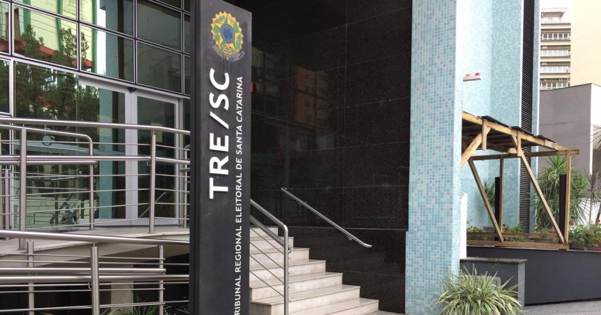 Demora de prefeitura do Sul do Estado irrita candidato