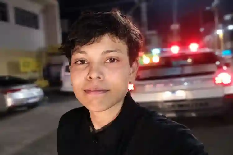 Motorista de 22 anos é parado pela PM após denúncia de que “uma criança” dirigia caminhão em SC
