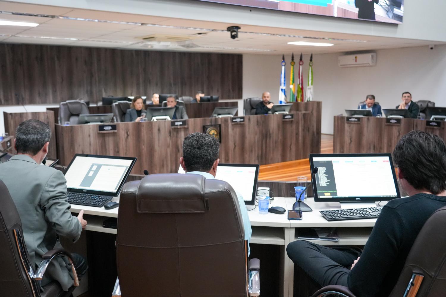 Sessão de 25/08: aprovado projeto relativo a novas unidades de saúde