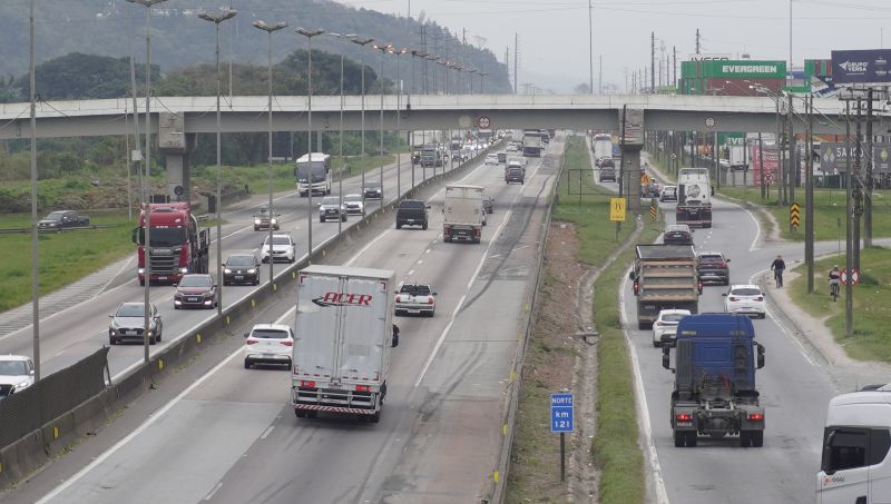 Quase metade dos acidentes nas rodovias de SC acontece na BR 101