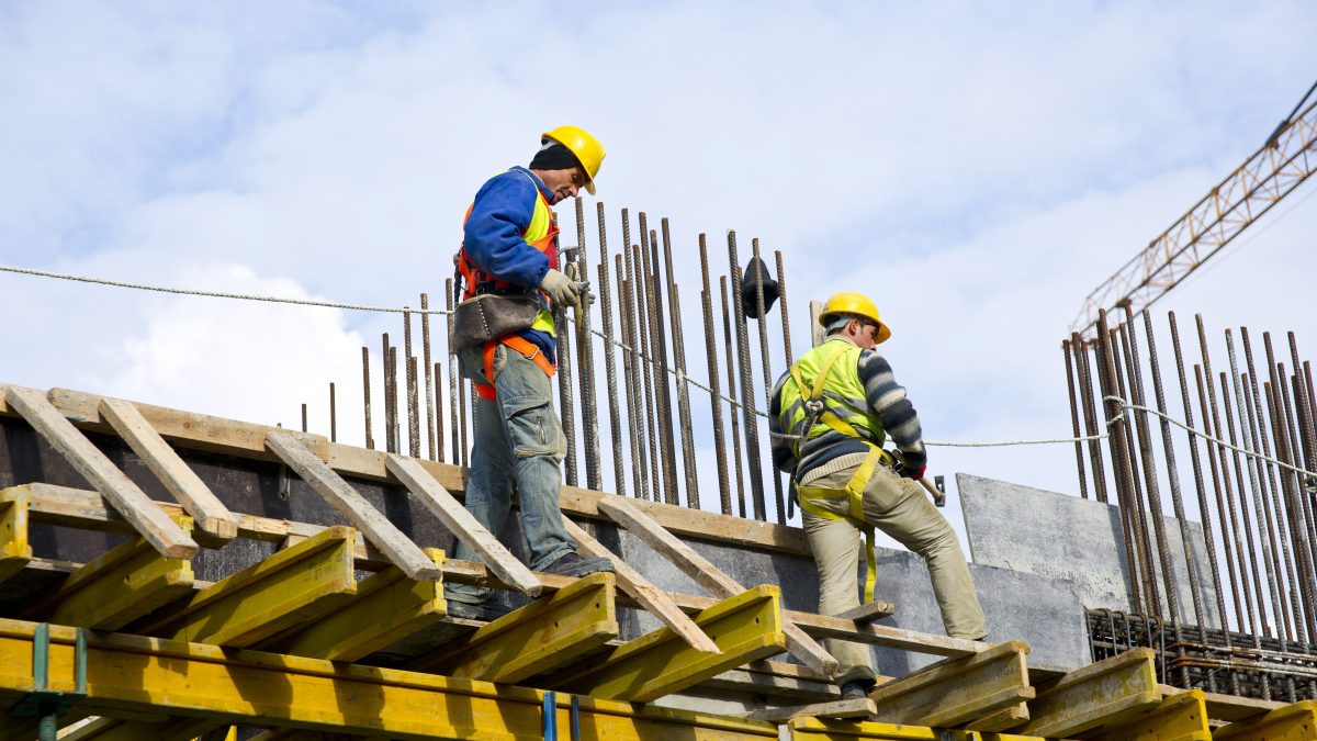 Quer trabalhar na construção civil? Setor traz incentivos para suprir mão de obra em Chapecó