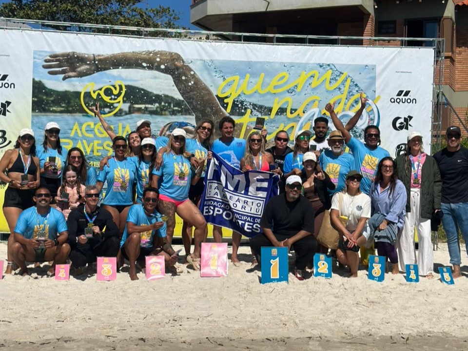 Equipe de natação de BC se destaca e garante pódios na Travessia do Caraolho