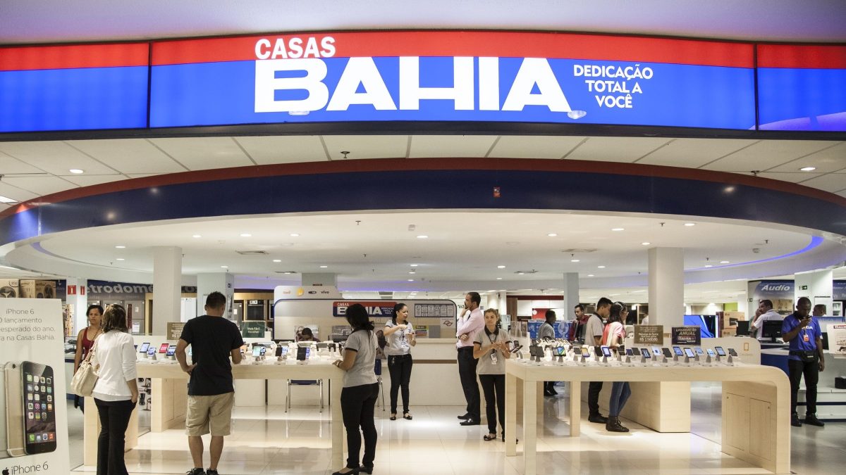 Entre os 1,9 mil demitidos, ex-funcionário da Casas Bahia revela como ocorreu o processo de demissão: ‘Estamos à deriva’