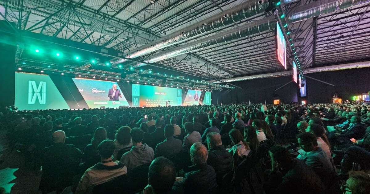 Evento do mercado financeiro reúne mais de 60 palestrantes para discutir economia e eleições em Balneário Camboriú