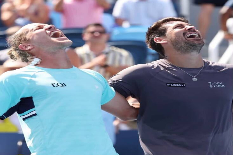 Primeira dupla 100% brasileira da história a vencer um torneio de elite do tênis mundial treina em Itajaí