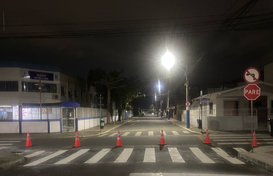 BC Trânsito implanta nova sinalização viária em ruas que receberam requalificação asfáltica