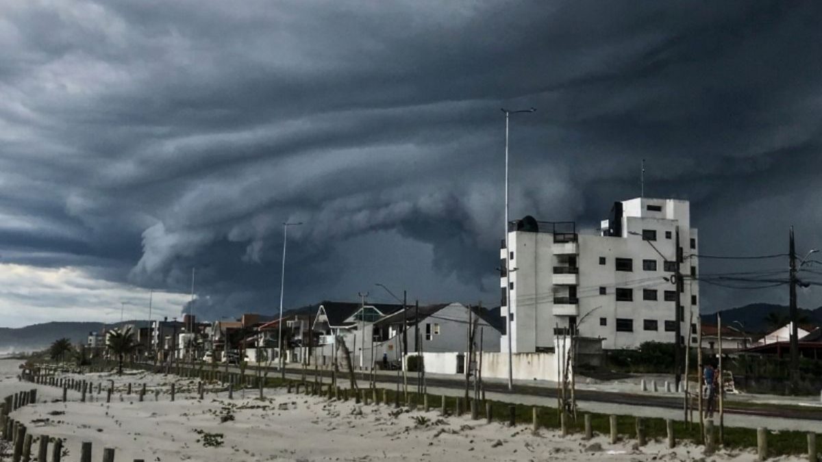 Ciclone extratropical traz chuvas de até 200 mm ao Brasil durante 5 dias seguidos; veja os estados afetados