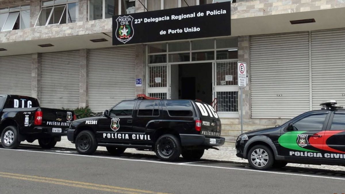 Homem é encontrado morto em garagem após suspeito pedir ferramenta em SC