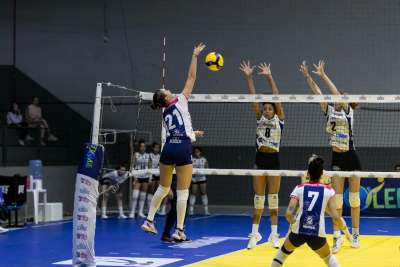 Brusque Vôlei vence Copobras por 3 sets a 0 e encerra sequência no ADR RenauxView com vitória