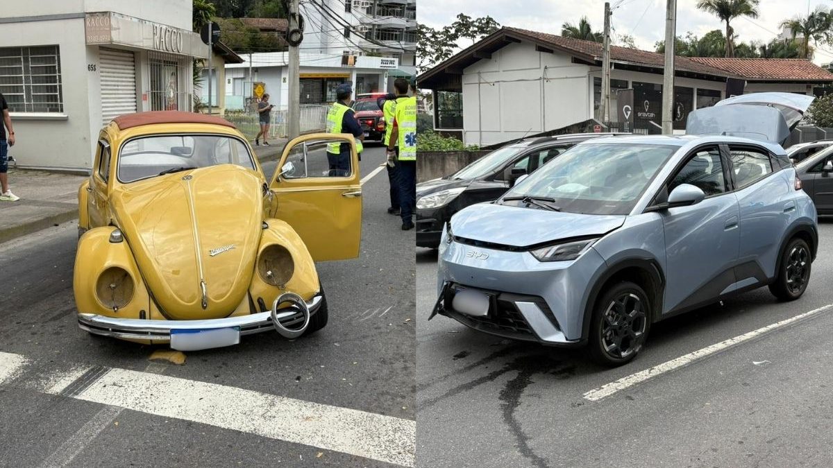 Acidente entre Fusca e BYD deixa homem ferido e trava trânsito em Blumenau