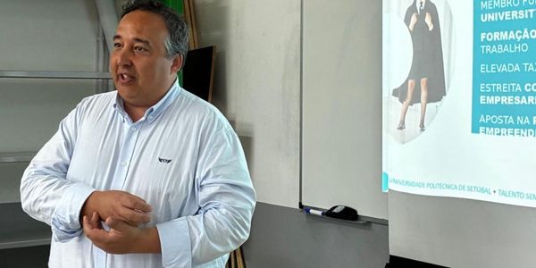 Câmpus promove oficina livre sobre cultura oceânica na educação para levantar propostas para atualizar o Plano Nacional da Década do Oceano