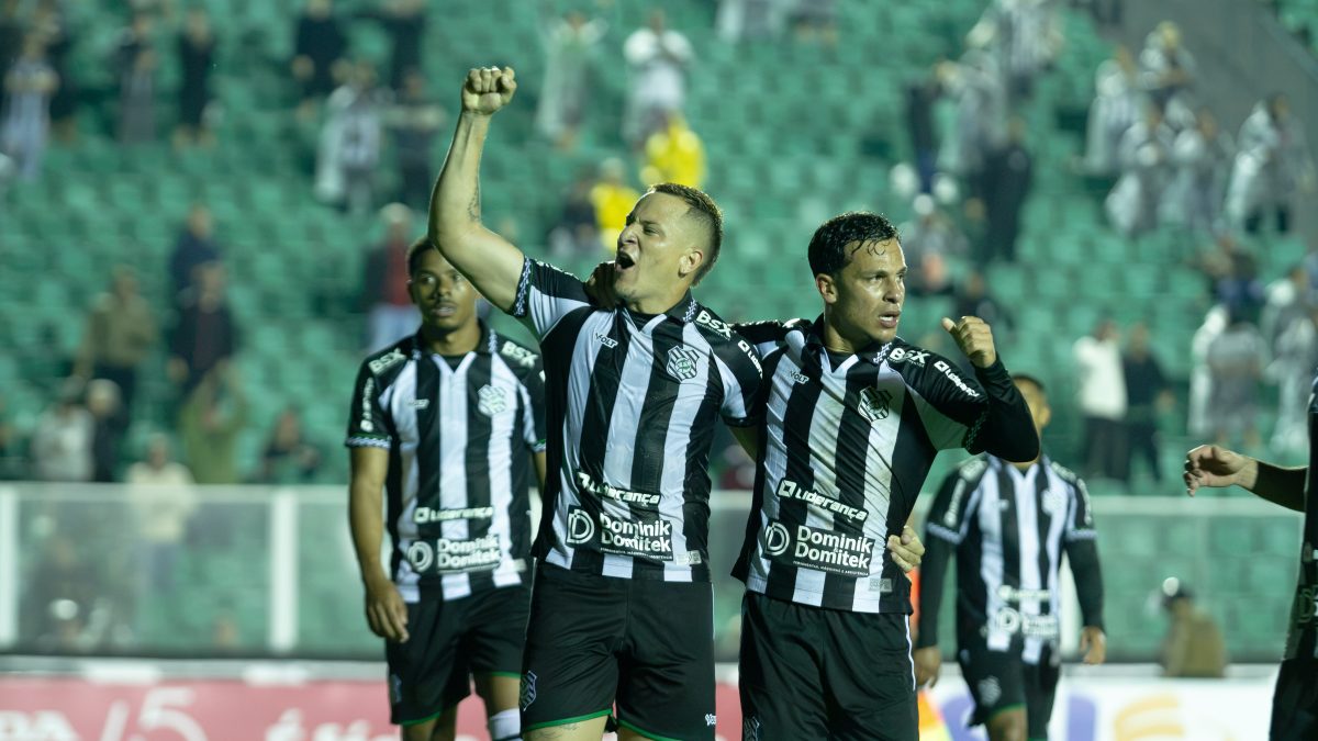 Figueirense vence de virada, mas se despede da Série C após combinações de resultados não favorecer