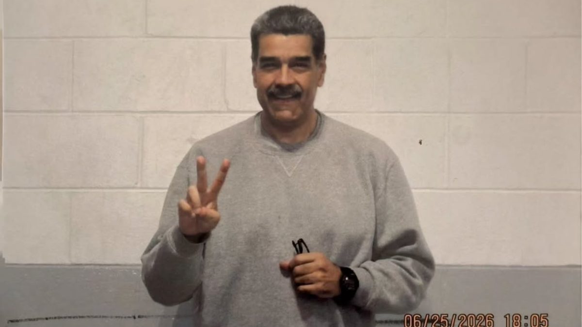 Nicolás Maduro surge de uniforme prisional em novas imagens e manda recado aos netos; veja registros do ex-presidente nos EUA
