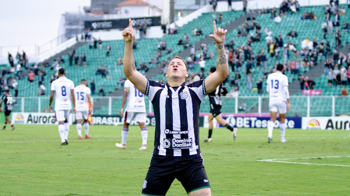 Figueirense vence o Maranhão, mas termina a Série C diante do espelho dos próprios erros na temporada