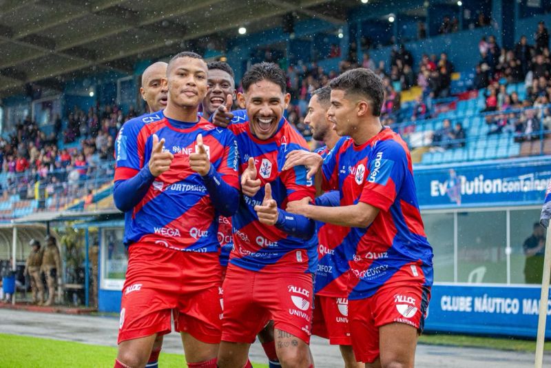 Marcílio Dias goleia o Joinville na estreia da Copa SC