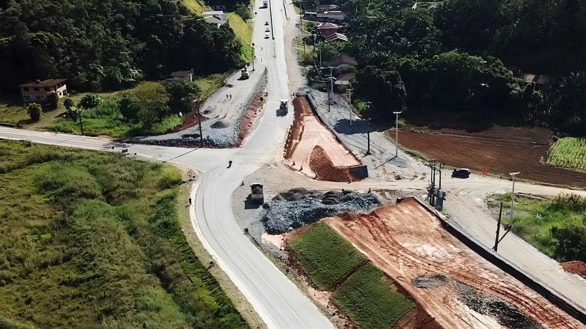 Obra mais cara de SC entra em nova fase e começa a mudar trecho estratégico da SC-108