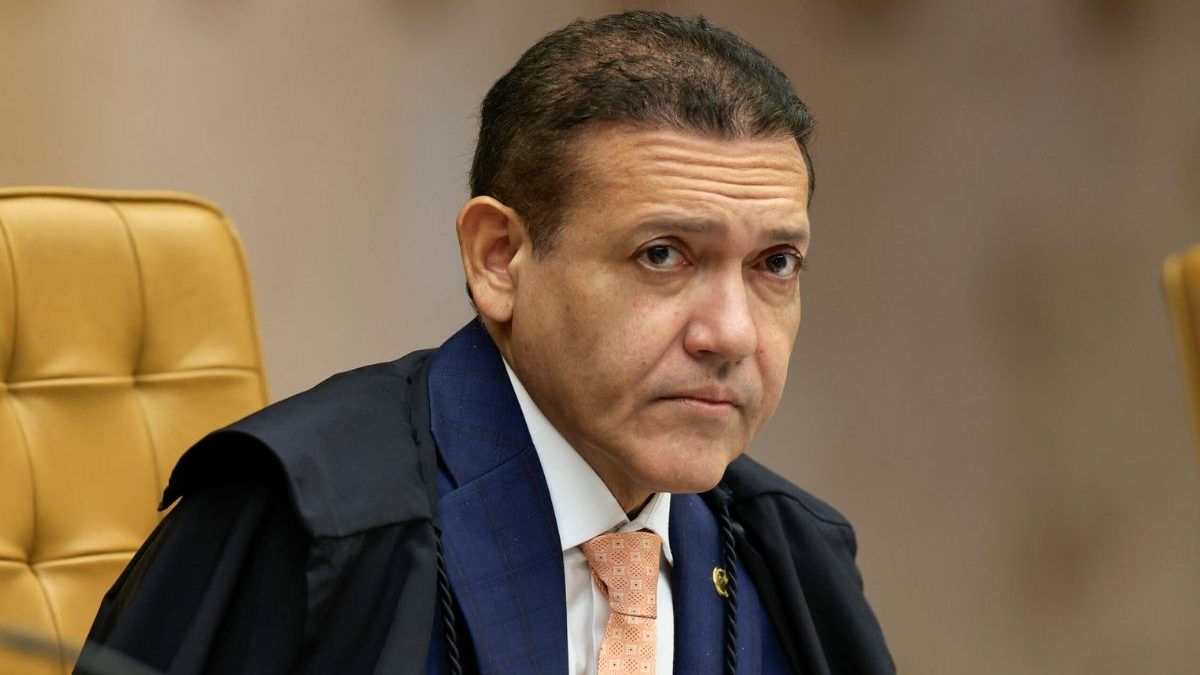 Botijão de gás causa incêndio na casa de Nunes Marques; ministro do STF e esposa estavam no imóvel