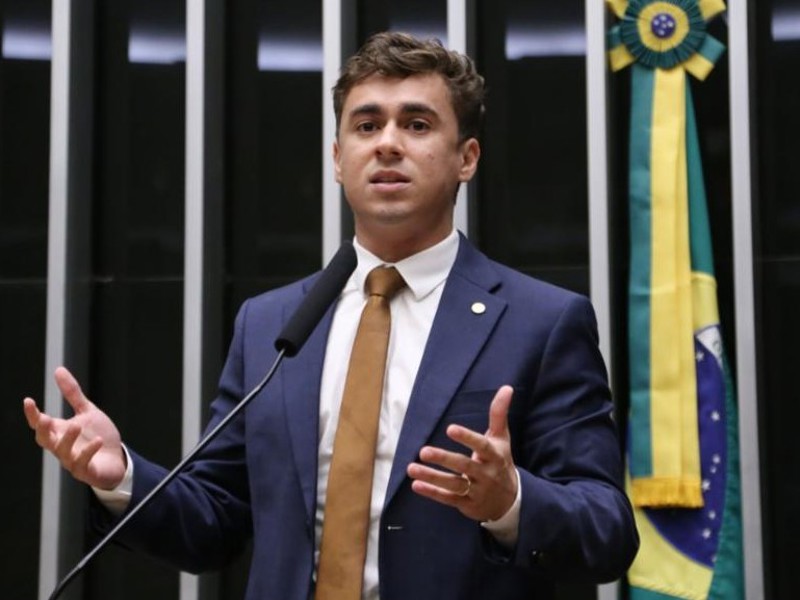 Nikolas aciona Anvisa por pai que ficou tetraplégico ao salvar filho