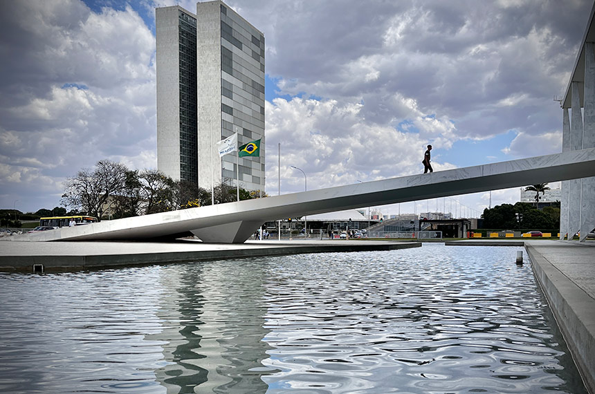 Prazo para Executivo enviar Orçamento termina nesta segunda