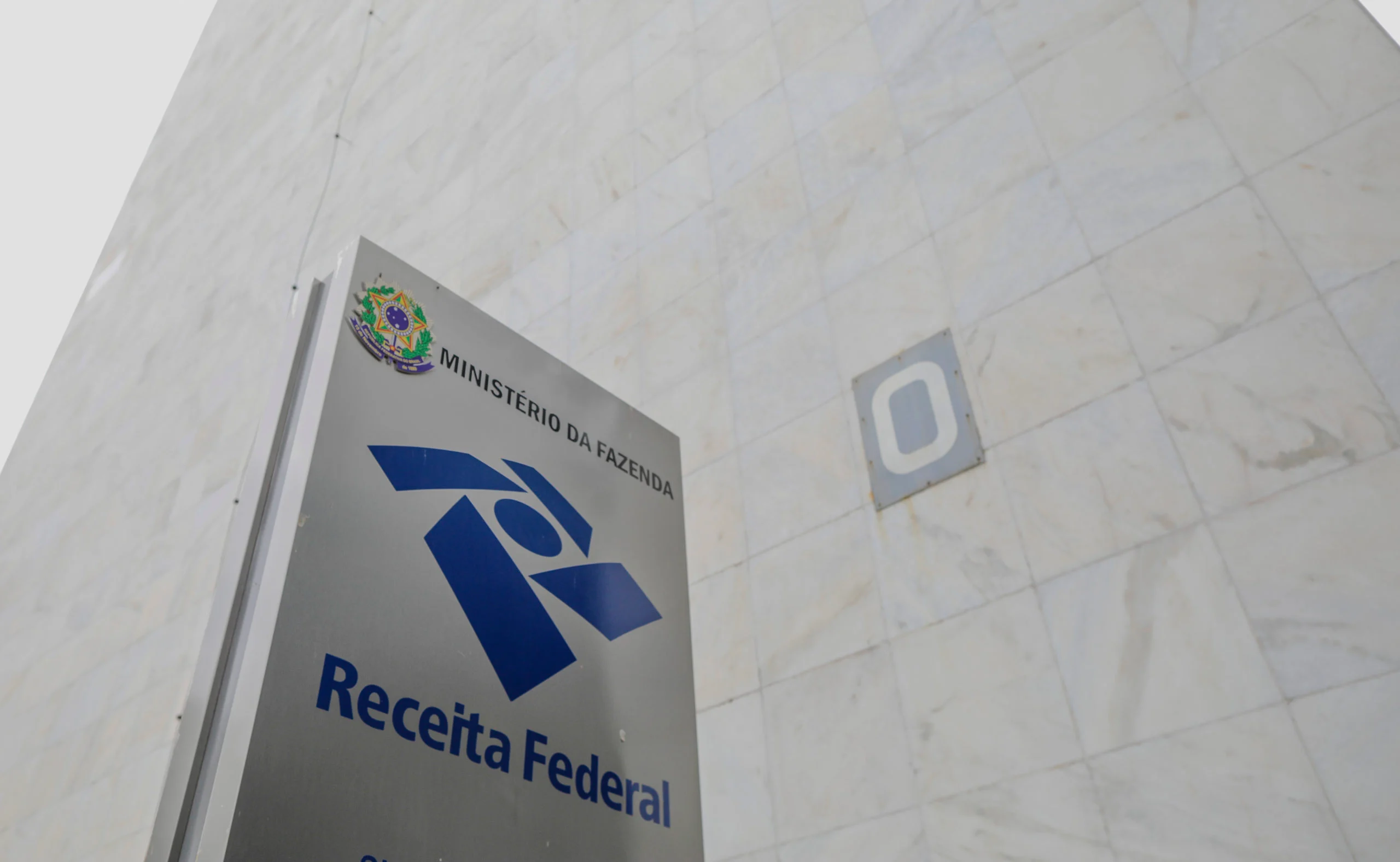 Receita paga último lote de restituição do IR 2026 nesta 2ª feira