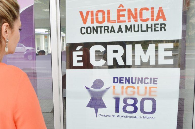 Comissão debate uso de tecnologias no combate à violência contra mulheres; participe