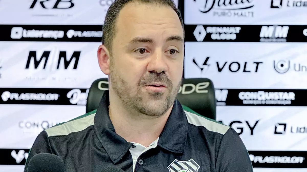 Figueirense anuncia saída de Rafael Franzoni da direção executiva do clube